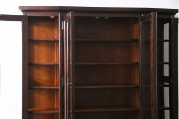 【N様ご成約分】中古　北海道民芸家具　OM151　上品な佇まいの食器棚(キャビネット、収納棚)(定価130万円)