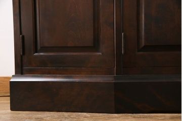 【N様ご成約分】中古　北海道民芸家具　OM151　上品な佇まいの食器棚(キャビネット、収納棚)(定価130万円)