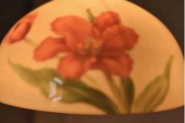 オールドノリタケ・則武(日陶)　チューリップ　照らすと透ける模様が魅力の電笠(天井照明、シェード)