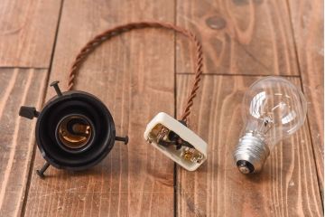 オールドノリタケ・則武(日陶)　ポピー(芥子)　照らすと透ける模様が魅力の電笠(天  井照明、シェード)