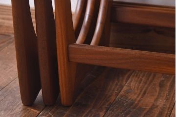 アンティーク雑貨　北欧ビンテージ　G-PLAN　モダンなシルエットのネストテーブル(カフェテーブル、サイドテーブル)