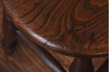 アンティーク雑貨　イギリスアンティーク　上品な佇まいのスツール(イス、チェア、花台)