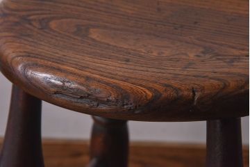 アンティーク雑貨　イギリスアンティーク　上品な佇まいのスツール(イス、チェア、花台)