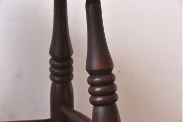 アンティーク雑貨　イギリスアンティーク　上品な佇まいのスツール(イス、チェア、花台)