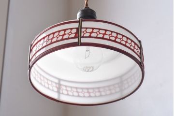 昭和レトロ　網目のような花模様が愛らしいペンダントライト(天井照明、吊り下げ照明)