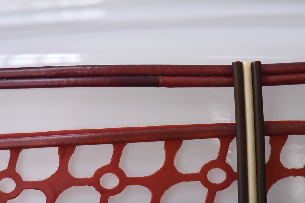 昭和レトロ　網目のような花模様が愛らしいペンダントライト(天井照明、吊り下げ照明)