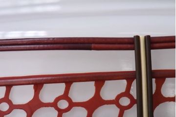 昭和レトロ　網目のような花模様が愛らしいペンダントライト(天井照明、吊り下げ照明)