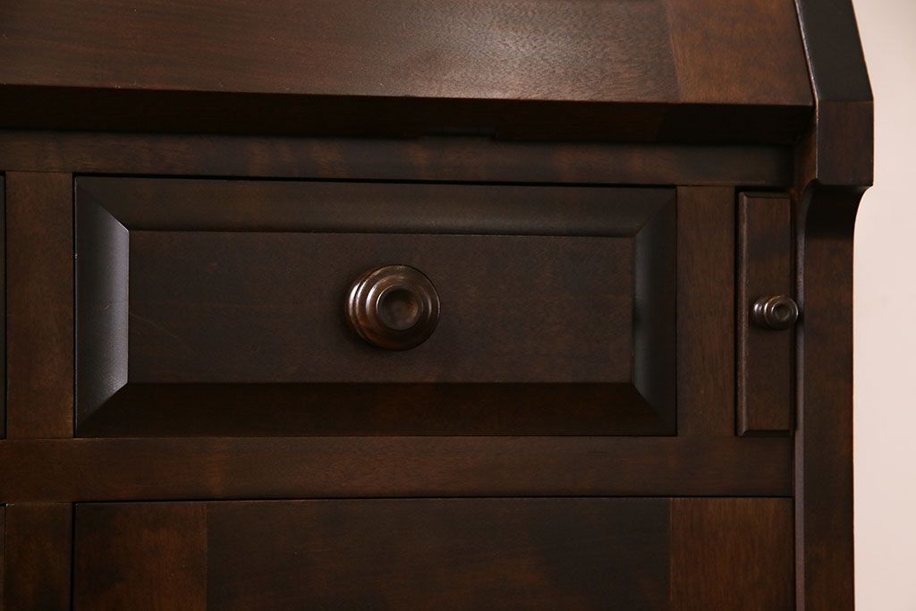 中古　北海道民芸家具　上品な雰囲気漂うビューローブックケース(ライティングビューロー、机、収納棚、本箱)(定価約50万円)(3)