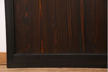 深みのある色合いと桟が魅力的な昭和初期の格子帯戸(ガラス帯戸、建具、引き戸)2枚セット