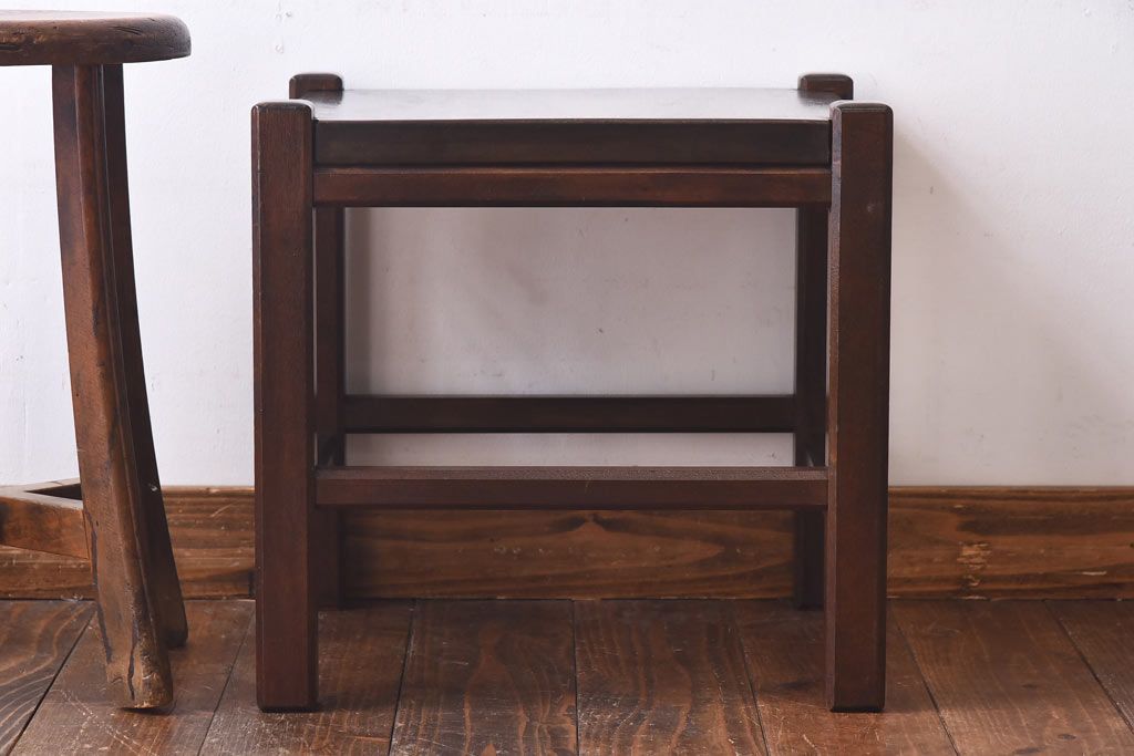 アンティーク雑貨　中古　民芸家具　シンプルで使い勝手の良いスツール(サイドテーブル、飾り台、椅子)