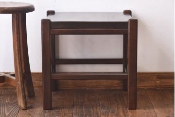 アンティーク雑貨　中古　民芸家具　シンプルで使い勝手の良いスツール(サイドテーブル、飾り台、椅子)