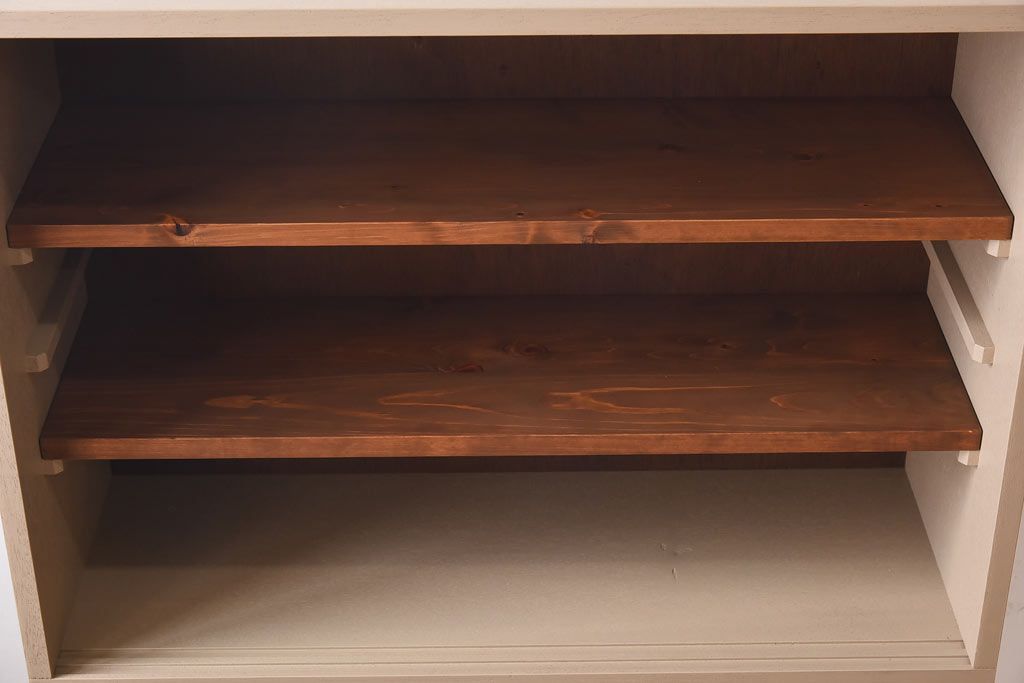 ラフジュ工房オリジナル　モールガラス入り　ベージュペイントのウォールシェルフ(壁付け戸棚、収納棚)