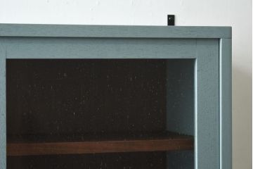 ラフジュ工房オリジナル　気泡ガラス入り　ブルーペイントのウォールシェルフ(壁付け戸棚、収納棚)