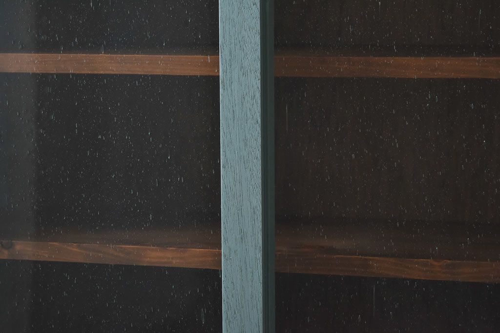 ラフジュ工房オリジナル　気泡ガラス入り　ブルーペイントのウォールシェルフ(壁付け戸棚、収納棚)