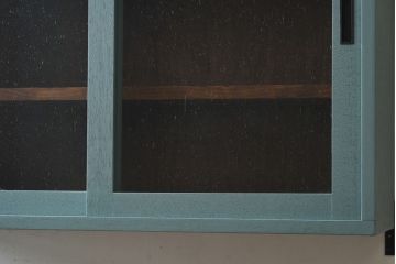 ラフジュ工房オリジナル　気泡ガラス入り　ブルーペイントのウォールシェルフ(壁付け戸棚、収納棚)