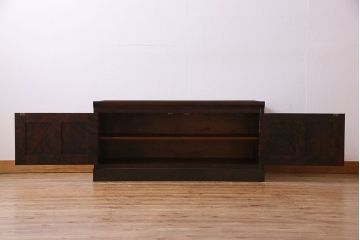 中古　北海道民芸家具　シックな雰囲気漂うローボード(リビングボード、収納棚)