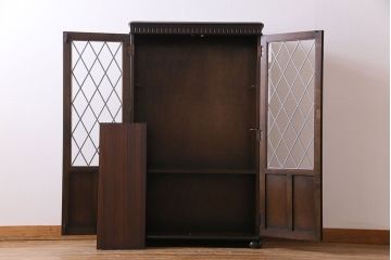 ヴィンテージ家具　【展示品】イギリスビンテージ　ニレ材　ステンドグラスが魅力のシックな本箱(収納棚、キャビネット)