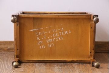 アンティーク雑貨　中古　DREXEL HERITAGE(ドレクセルヘリテイジ)　Et Cetera(エトセトラ)　マガジンラック(定価約14万円)(1)