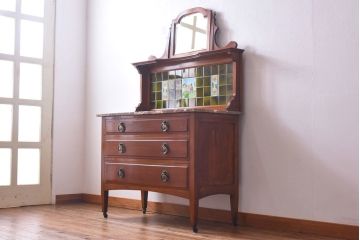 アンティーク家具　イギリスアンティーク　タイルのデザインが愛らしいミラー付きウォッシュスタンド(洗面台、ドレッシングチェスト、飾り台)
