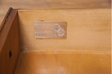 中古　DREXEL HERITAGE(ドレクセルヘリテイジ)　old continent(オールドコンチネン  ト)　コモード(サイドチェスト)(定価約40万円)