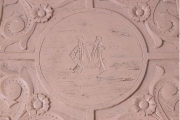 ペイント家具　ピンクのペイントが愛らしいサイドテーブル(コーヒーテーブル、花台)