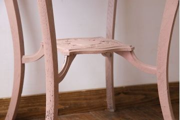 ペイント家具　ピンクのペイントが愛らしいサイドテーブル(コーヒーテーブル、花台)