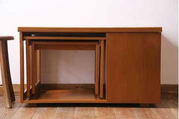 ヴィンテージ家具　北欧ビンテージ　チーク材　レア品!天板拡張式のネストテーブル(エクステンションテーブル、センターテーブル、サイドテーブル)