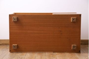 ヴィンテージ家具　北欧ビンテージ　チーク材　レア品!天板拡張式のネストテーブル(エクステンションテーブル、センターテーブル、サイドテーブル)