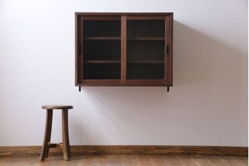 ラフジュ工房オリジナル　チェッカーガラス入り　古材を活かしたウォールシェルフ(ウォールキャビネット、壁掛け収納棚、戸棚)