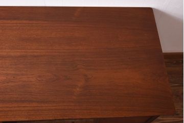 ヴィンテージ家具　北欧ビンテージ　両面収納　チーク材の褐色が美しいワークデスク(オフィスデスク、両袖机、在宅ワーク、在宅用)