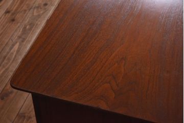 ヴィンテージ家具　北欧ビンテージ　両面収納　チーク材の褐色が美しいワークデスク(オフィスデスク、両袖机、在宅ワーク、在宅用)