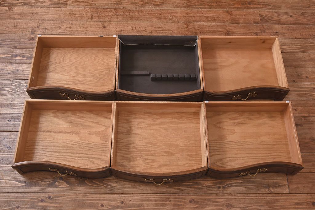 中古　DREXEL HERITAGE(ドレクセルヘリテイジ)　old continent(オールドコンチネント)　ハントボード(サイドボード)(定価約93万円)