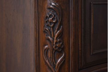 中古　DREXEL HERITAGE(ドレクセルヘリテイジ)　old continent(オールドコンチネント)　ハントボード(サイドボード)(定価約93万円)