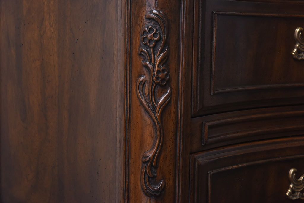 中古　DREXEL HERITAGE(ドレクセルヘリテイジ)　old continent(オールドコンチネント)　ハントボード(サイドボード)(定価約93万円)