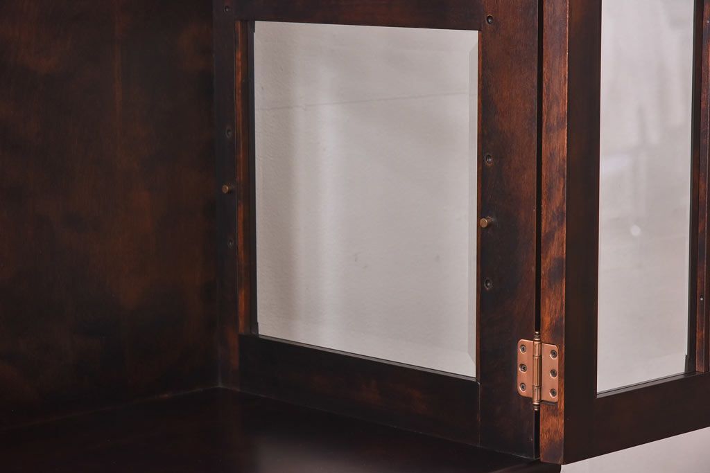 中古　蝦夷民藝　凛とした佇まいが美しいカップボード(食器棚、飾り棚、キャビネット)