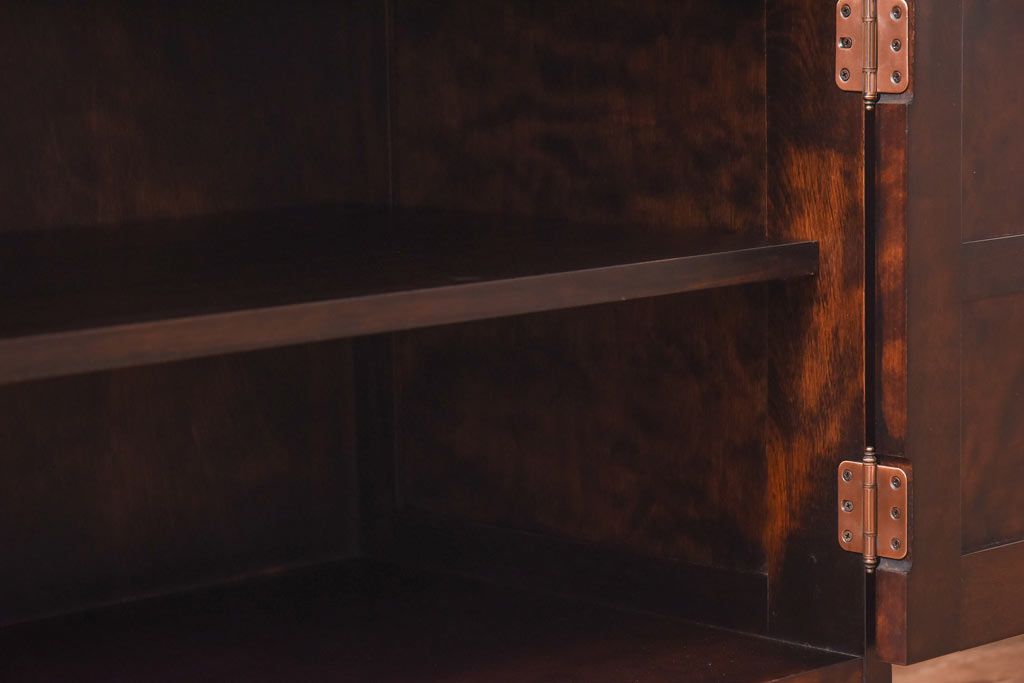 中古　蝦夷民藝　凛とした佇まいが美しいカップボード(食器棚、飾り棚、キャビネット)