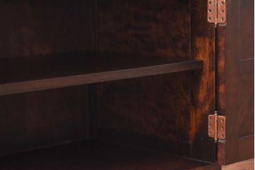 中古　蝦夷民藝　凛とした佇まいが美しいカップボード(食器棚、飾り棚、キャビネット)