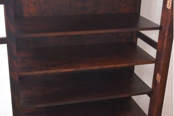 中古　蝦夷民藝　凛とした佇まいが美しいカップボード(食器棚、飾り棚、キャビネット)