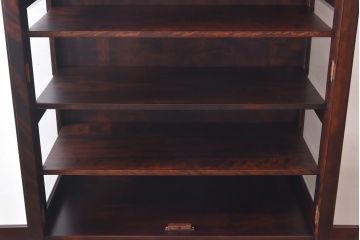 中古　蝦夷民藝　凛とした佇まいが美しいカップボード(食器棚、飾り棚、キャビネット)