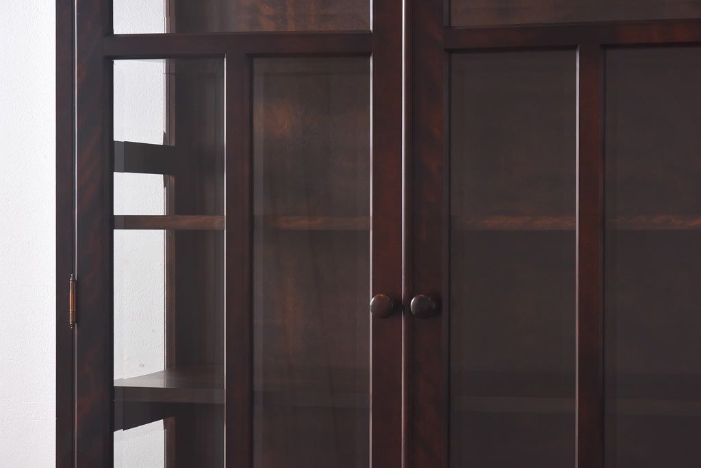 中古　蝦夷民藝　凛とした佇まいが美しいカップボード(食器棚、飾り棚、キャビネット)