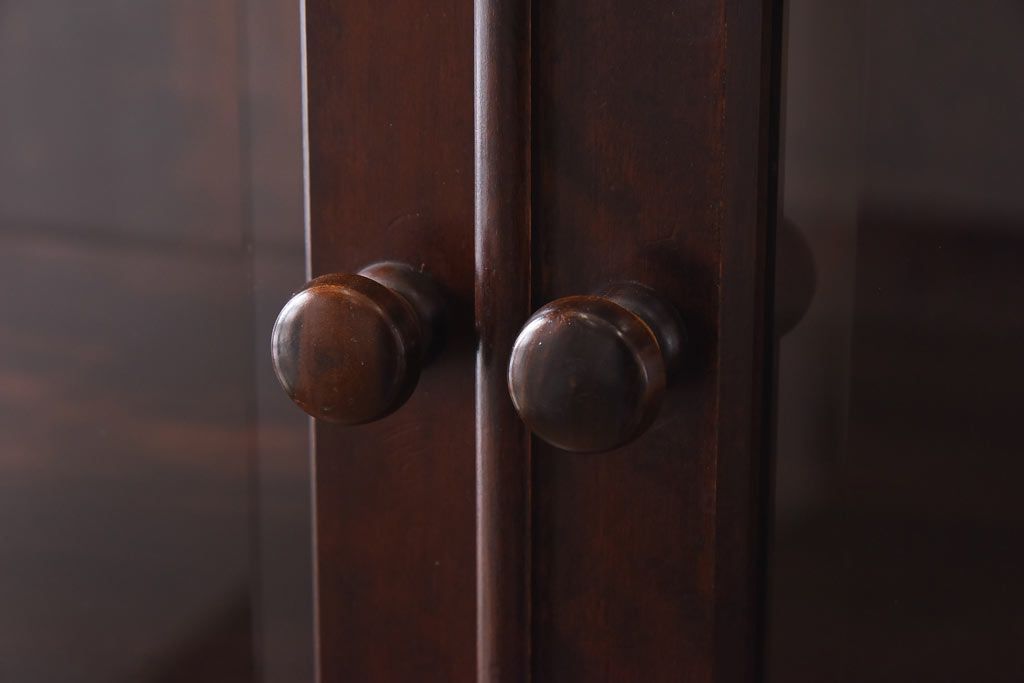 中古　蝦夷民藝　凛とした佇まいが美しいカップボード(食器棚、飾り棚、キャビネット)