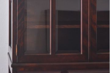 中古　蝦夷民藝　凛とした佇まいが美しいカップボード(食器棚、飾り棚、キャビネット)