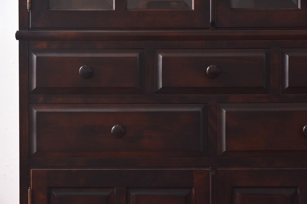 中古　蝦夷民藝　凛とした佇まいが美しいカップボード(食器棚、飾り棚、キャビネット)