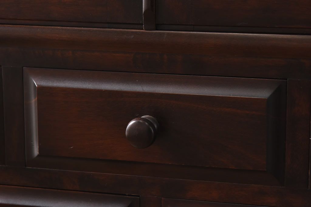 中古　蝦夷民藝　凛とした佇まいが美しいカップボード(食器棚、飾り棚、キャビネット)