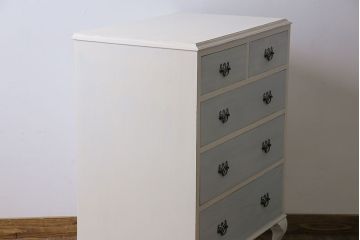 アンティーク家具　イギリスアンティーク　淡い色合いと上品なデザインが魅力のペイントチェスト(サイドチェスト、引き出し)