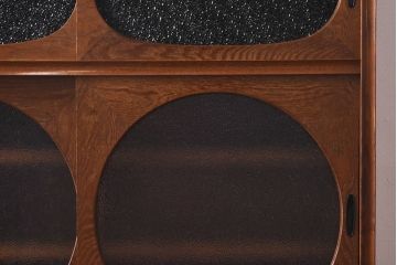 レトロ家具　当時物色ガラス入り　栗材　丸窓が可愛らしいレトロな重ね戸棚(収納棚)