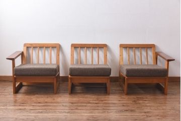 中古　ビンテージ　コスガ社　セパレート　北欧モダンの雰囲気漂う3人掛けソファ(アームソファ)