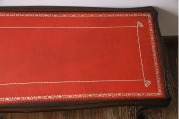 ヴィンテージ家具　イギリスビンテージ　レザートップとシックなデザインが魅力的なセンターテーブル(ローテーブル)