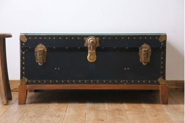 アンティーク雑貨　イギリスビンテージ　お洒落なトランクテーブル(センターテーブル、ローテーブル)