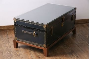 アンティーク雑貨　イギリスビンテージ　お洒落なトランクテーブル(センターテーブル、ローテーブル)